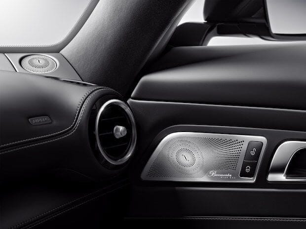 аудио-система фирмы BURMESTER в Мерседесе AMG