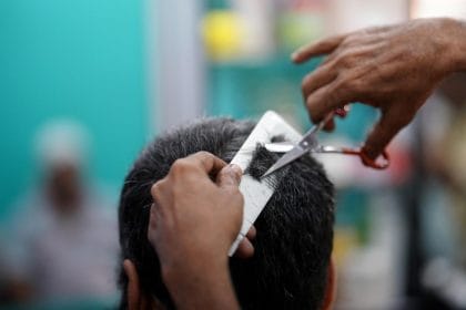 Cтатья о том Как уменьшить поседение волос